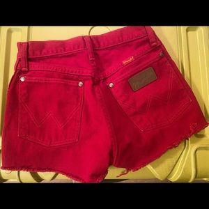 Woman’s wrangler cut off jean shorts  size 3
